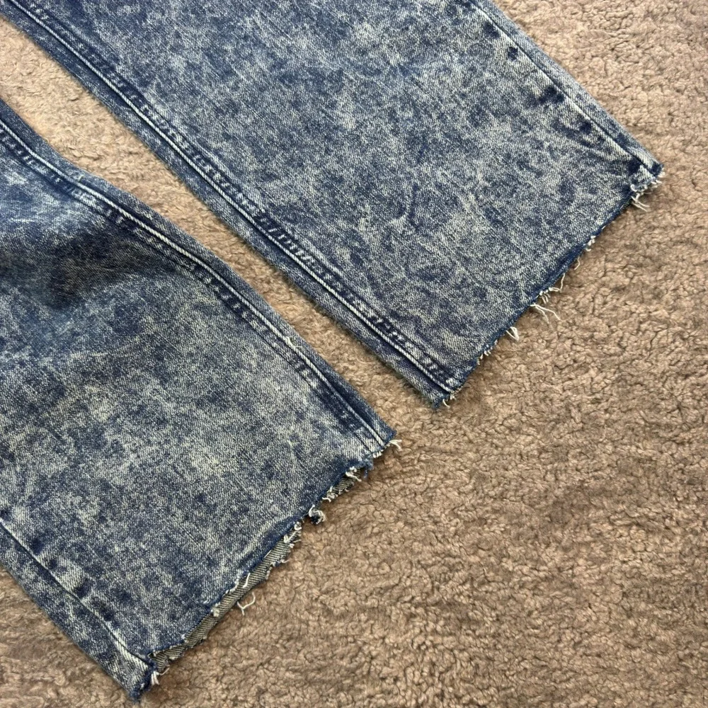 Levis 541 Athletic Taper Jeans Mens 36x28 Blue Acid Wash Raw Hem 18181-0343